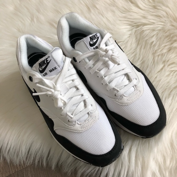 Brand New Nike Air Max 1 White + Black - Picture 6 of 8